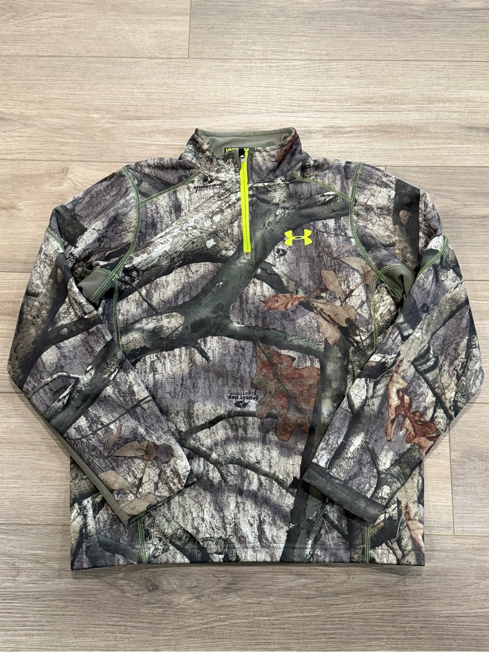Under Armour Boys YLG Realtree Camo Scent Control Hunting 1/4-Zip Pullover